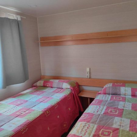Bungalow Tossa Pelada I Mobil Home Rodell Fornols Exteriör bild